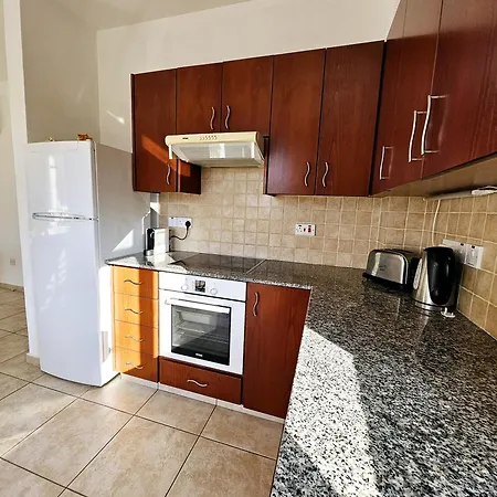 Apartament The Brightstay Paphos, 2 Bed Apt, Riviera, Universal