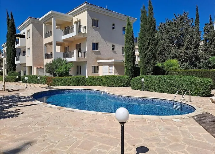 The Brightstay Paphos, 2 Bed Apt, Riviera, Universal