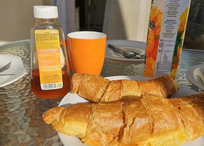 The Brightstay Paphos, 2 Bed Apt, Riviera, Universal Apartment *