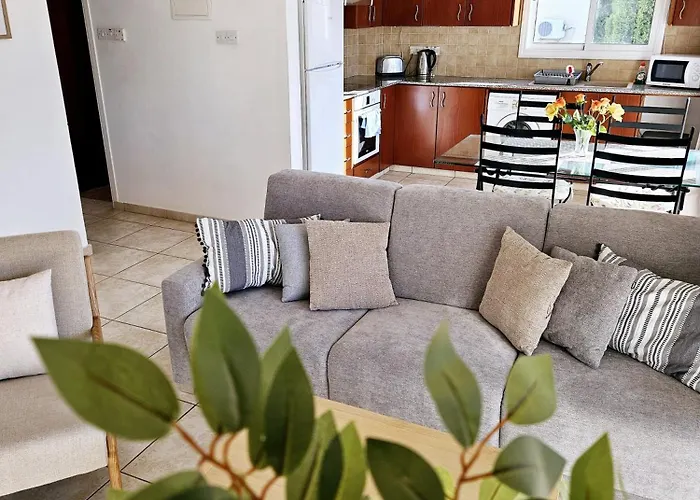 The Brightstay Paphos, 2 Bed Apt, Riviera, Universal * パ フォス