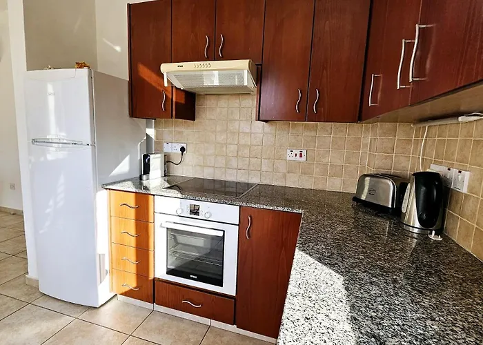 Apartment The Brightstay Paphos, 2 Bed Apt, Riviera, Universal