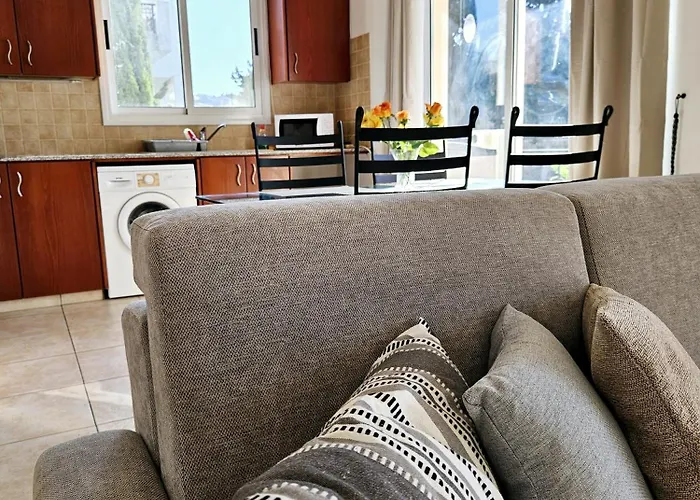 The Brightstay Paphos, 2 Bed Apt, Riviera, Universal Apartment Paphos