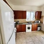 The Brightstay Paphos, 2 Bed Apt, Riviera, Universal